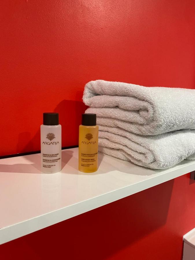 Aux Charmes Bed & Breakfast Isques Екстериор снимка