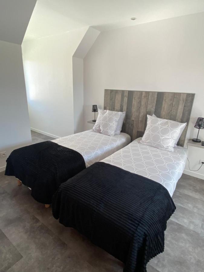 Aux Charmes Bed & Breakfast Isques Екстериор снимка